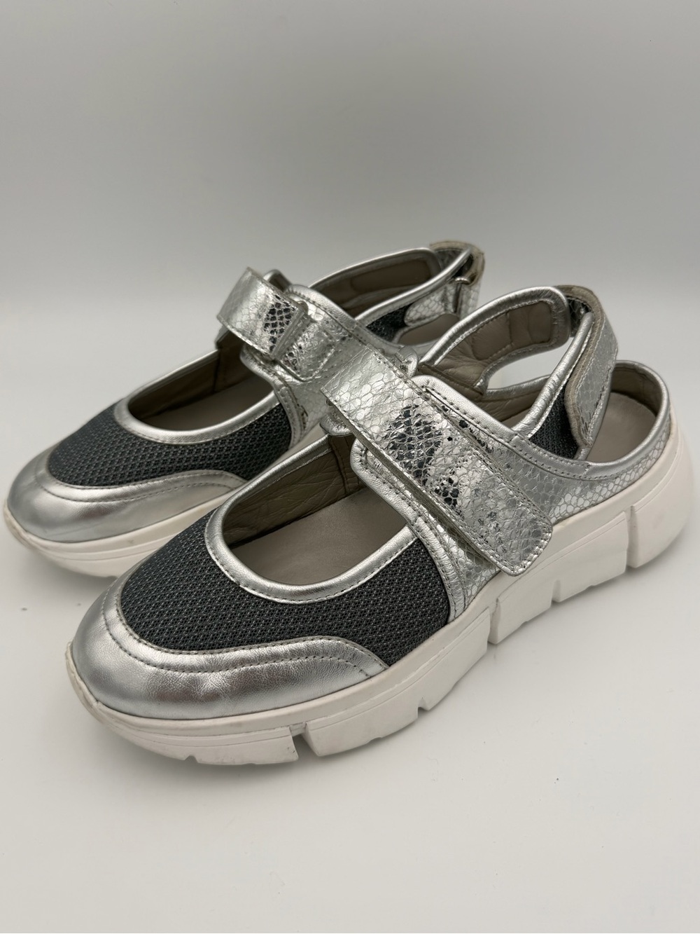 Seychelles Track Star Metallic Silver Mary Jane Sneakers Size 8